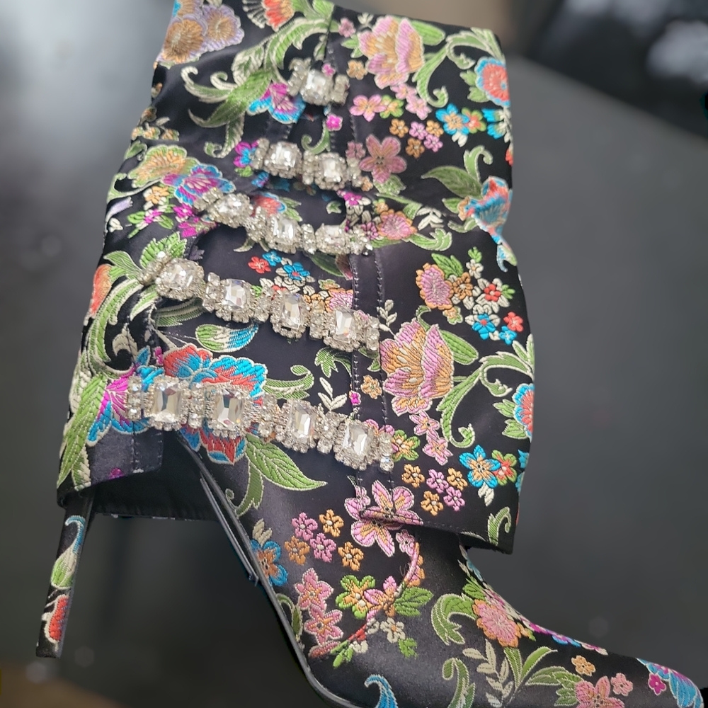 Azela Wang Boots